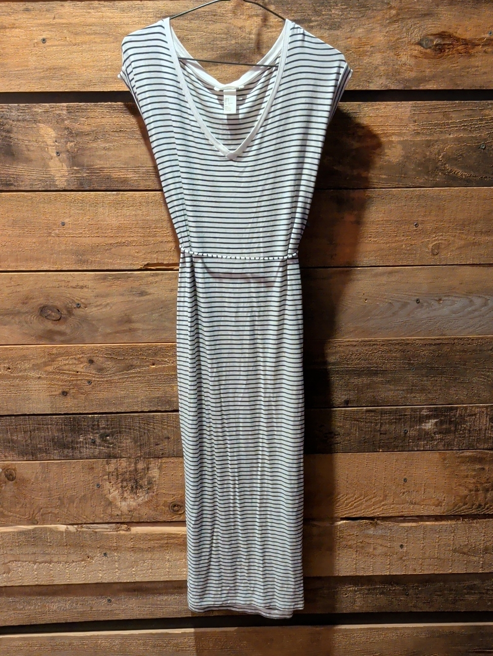 H&M White and Black Striped Maternity Cap-Sleeve Maxi Dress